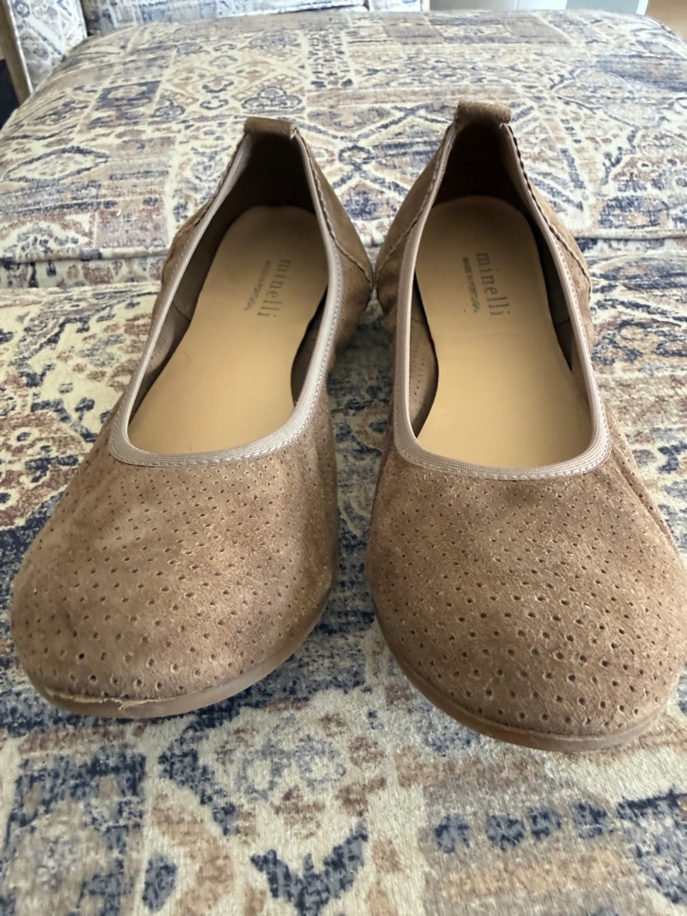 Minelli Taupe Suede Perforated Ballet Flats. EU 40 (US 9/9.5) - Picture 9 of 9